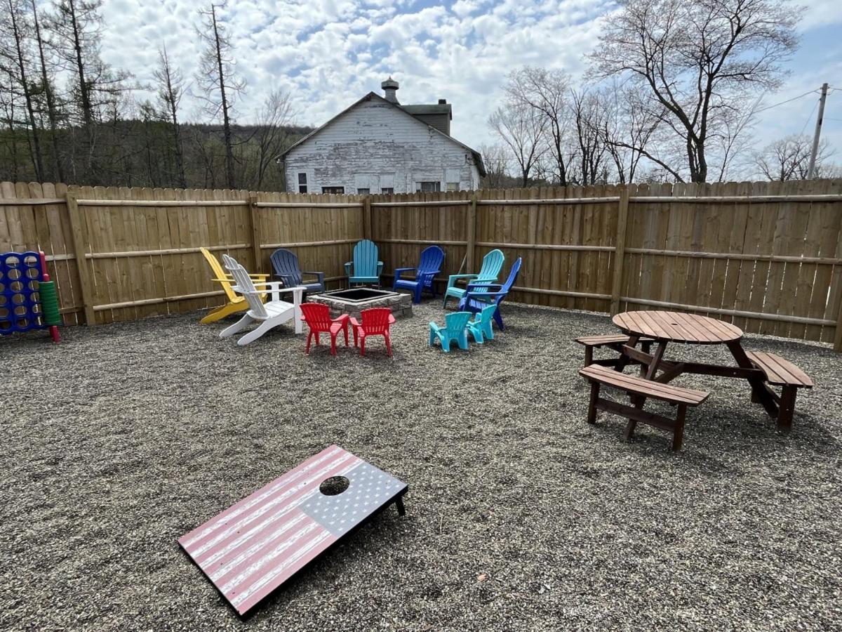 2 Bed Berkshire Getaway Minutes To Jiminy Peak Ski Hancock Eksteriør billede